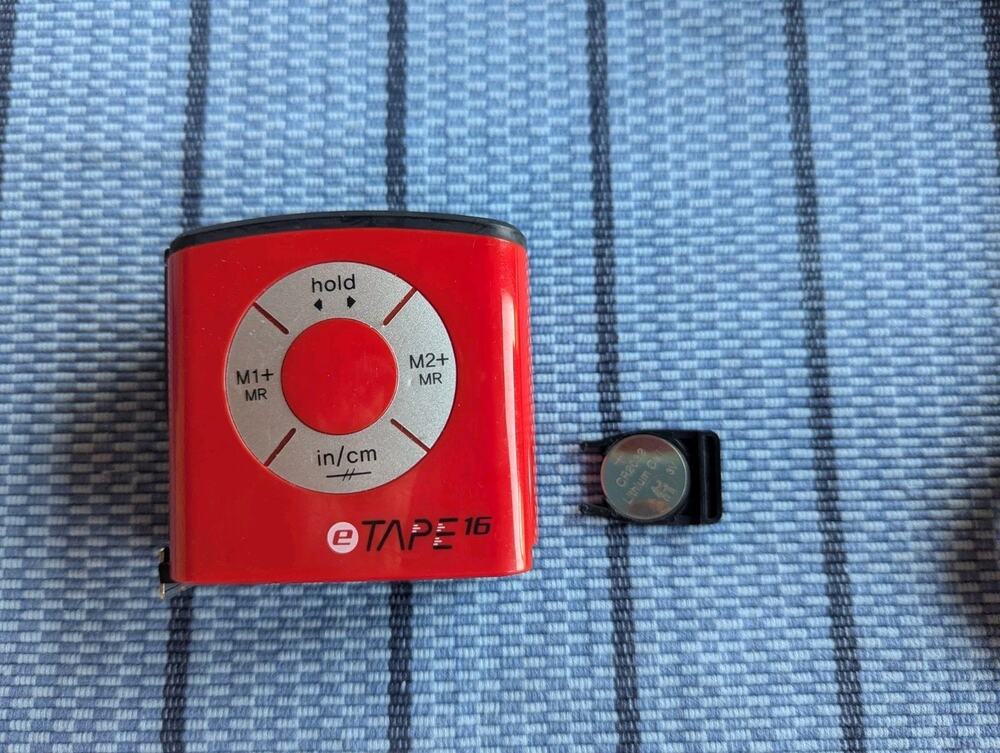 E Tape 16 Measures Digital Memory, In/Cm, Auto On/Off,Scuffs Present